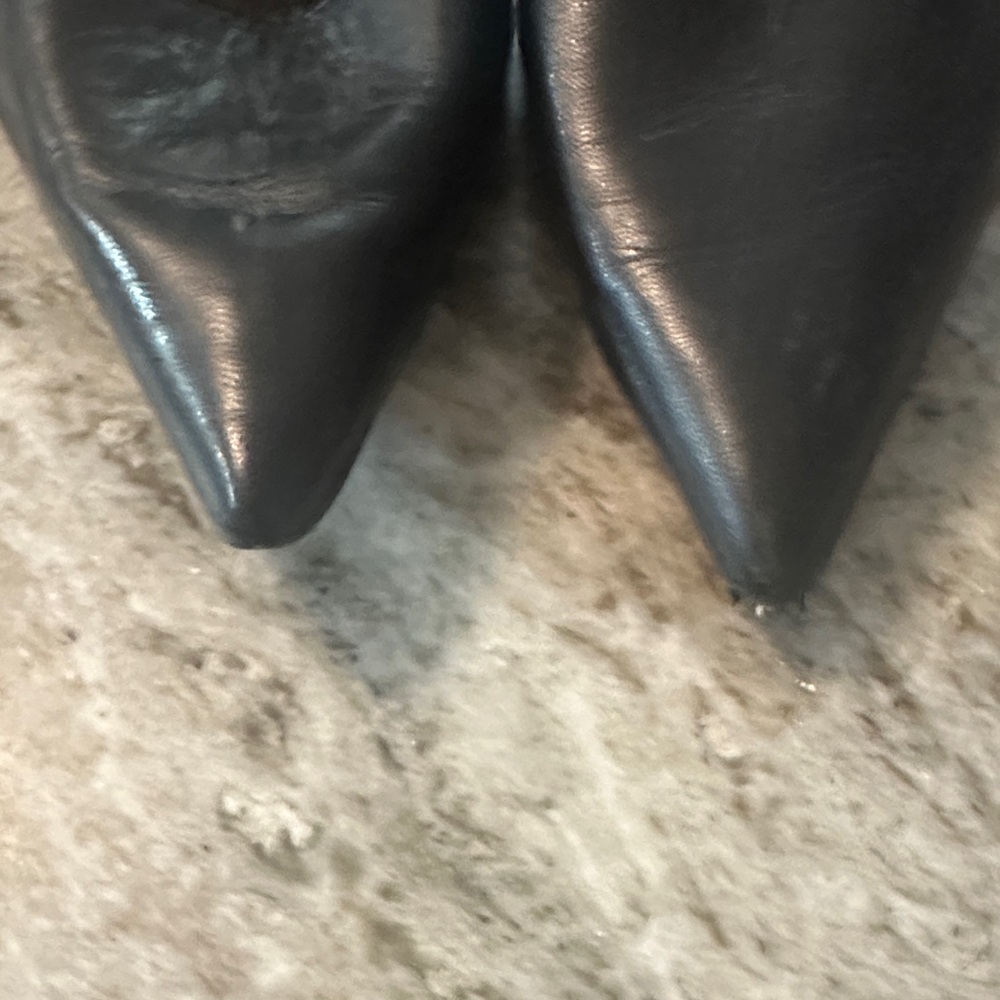 Aldo Black Pointed-Toe Kitten Heel Pumps - Picture 3 of 6